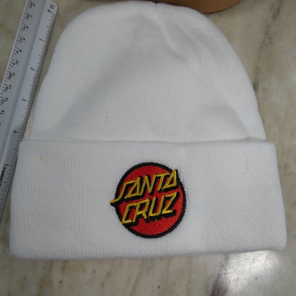 White knit beanie cap with Santa Cruz logo - Picture 8 of 8